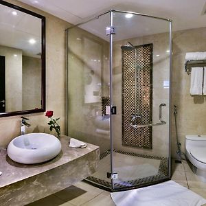 Superior King Suite